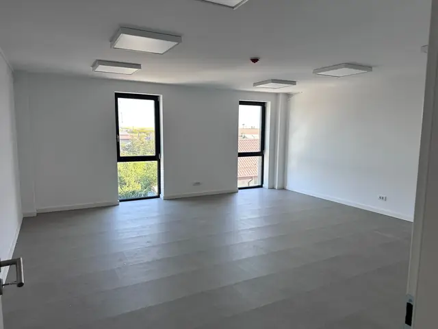 Birou 16,3 m²